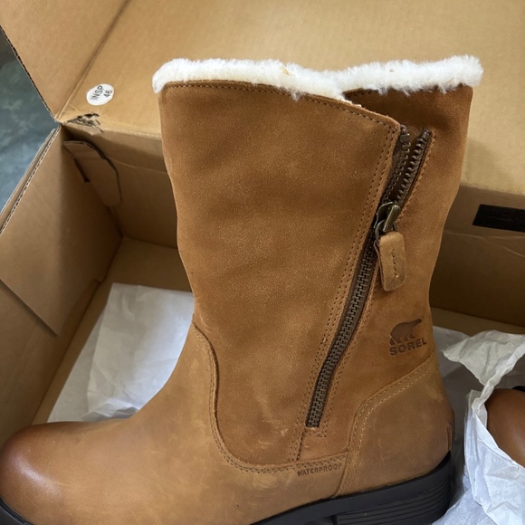 Sorel Women's Emelie Foldover Waterproof Mid Calf Boot - Picture 3 of 8